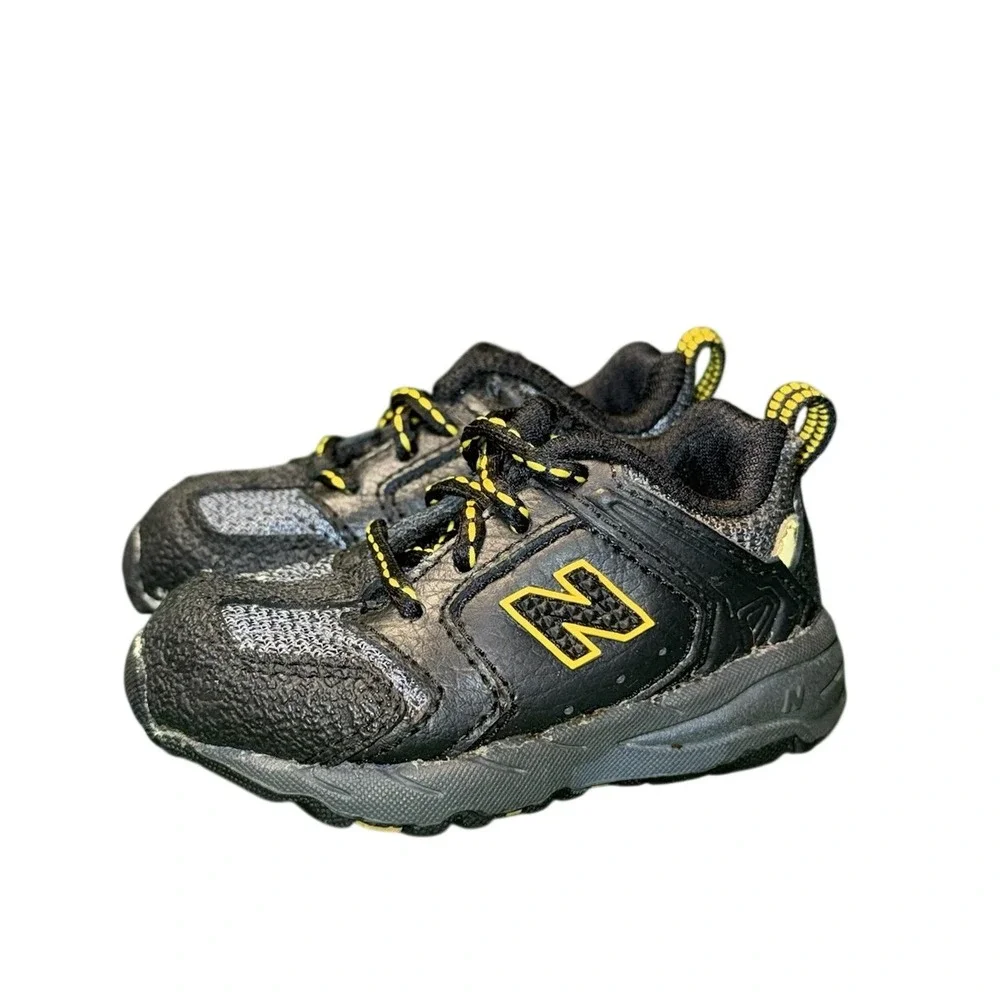 New Balance 50 Infant Toddler Sneakers Black Yellow KNF50BYI Size 3‎ M